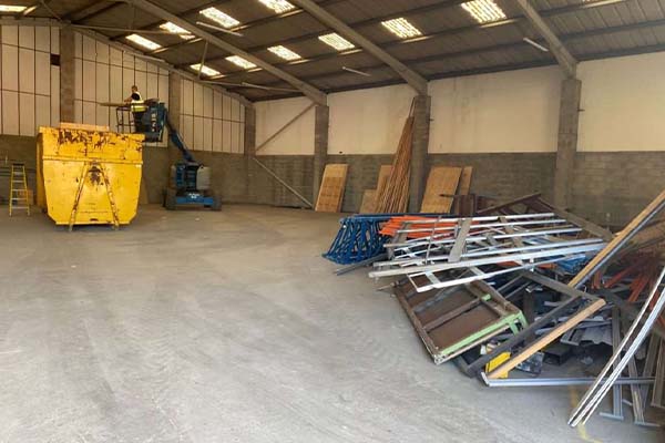 Structure dismantling service